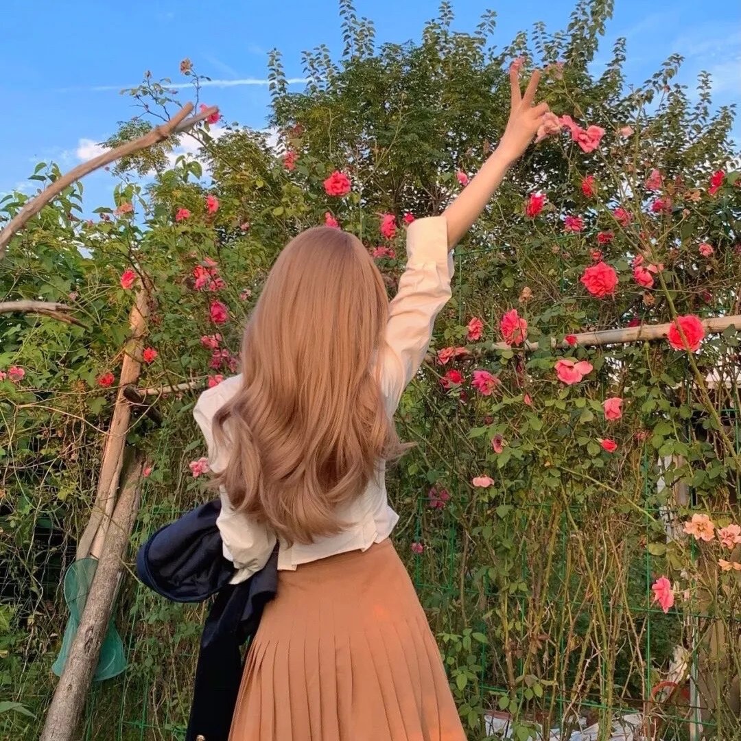 小红娘巧牵姻缘线